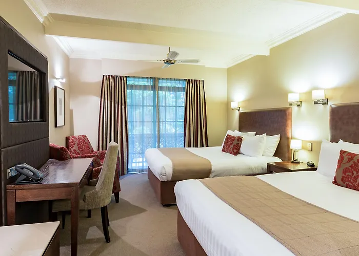 Hotel Distinction